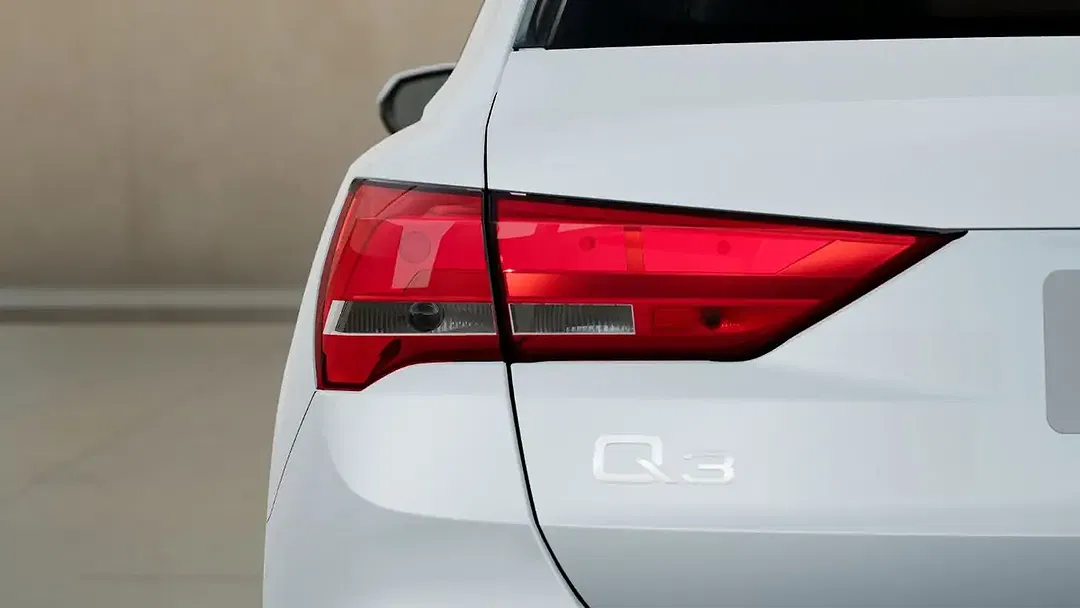 Audi Q3 - Thumbnail 6