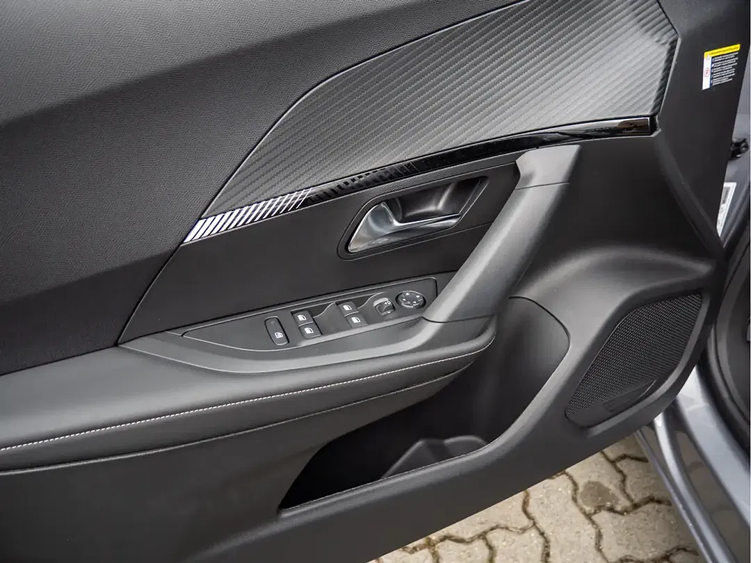Peugeot 2008 - Thumbnail 14