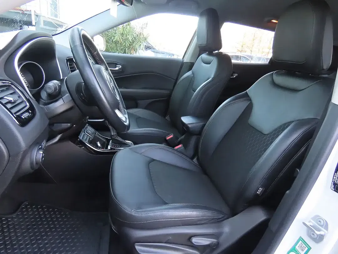 Jeep Compass - Thumbnail 13