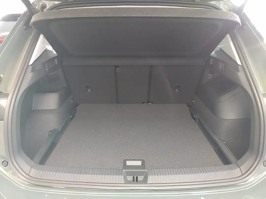 Volkswagen Tiguan - Thumbnail 15