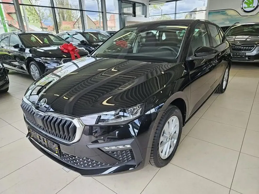 Skoda Scala - Thumbnail 1