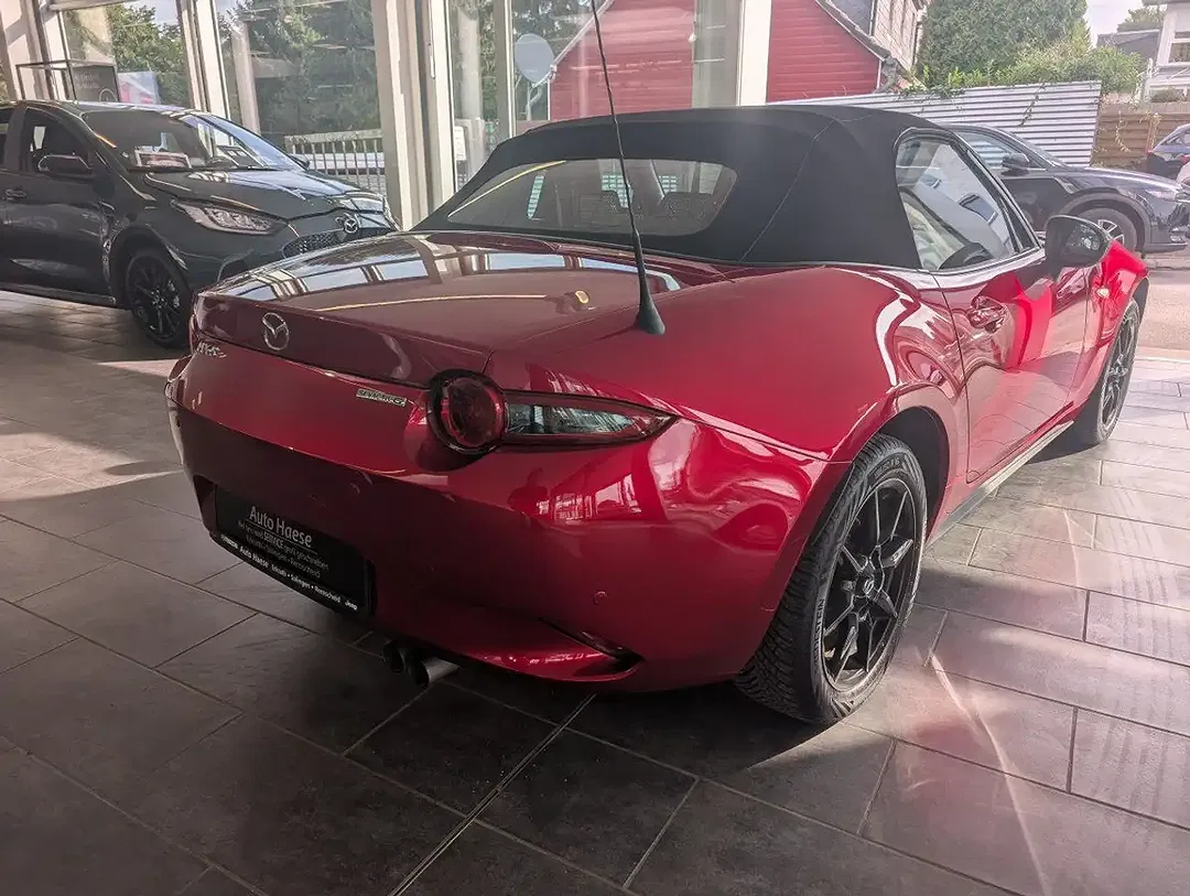 Mazda MX-5 - Thumbnail 13