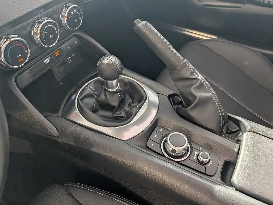 Mazda MX-5 - Thumbnail 6