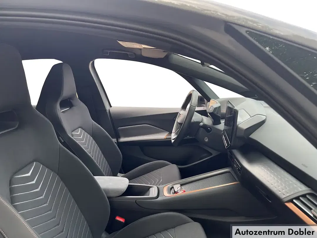 CUPRA Born - Thumbnail 9