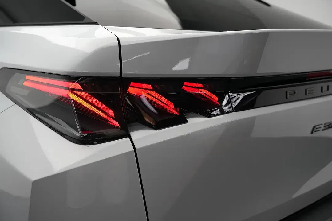 Peugeot 3008 - Thumbnail 14