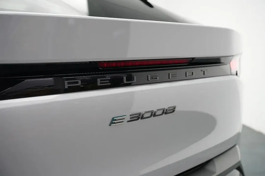 Peugeot 3008 210 GT - foto 15