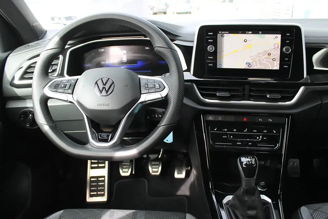 Volkswagen T-Roc - Thumbnail 11