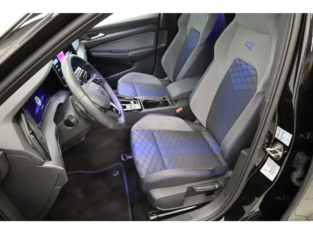Volkswagen Golf R - Thumbnail 6