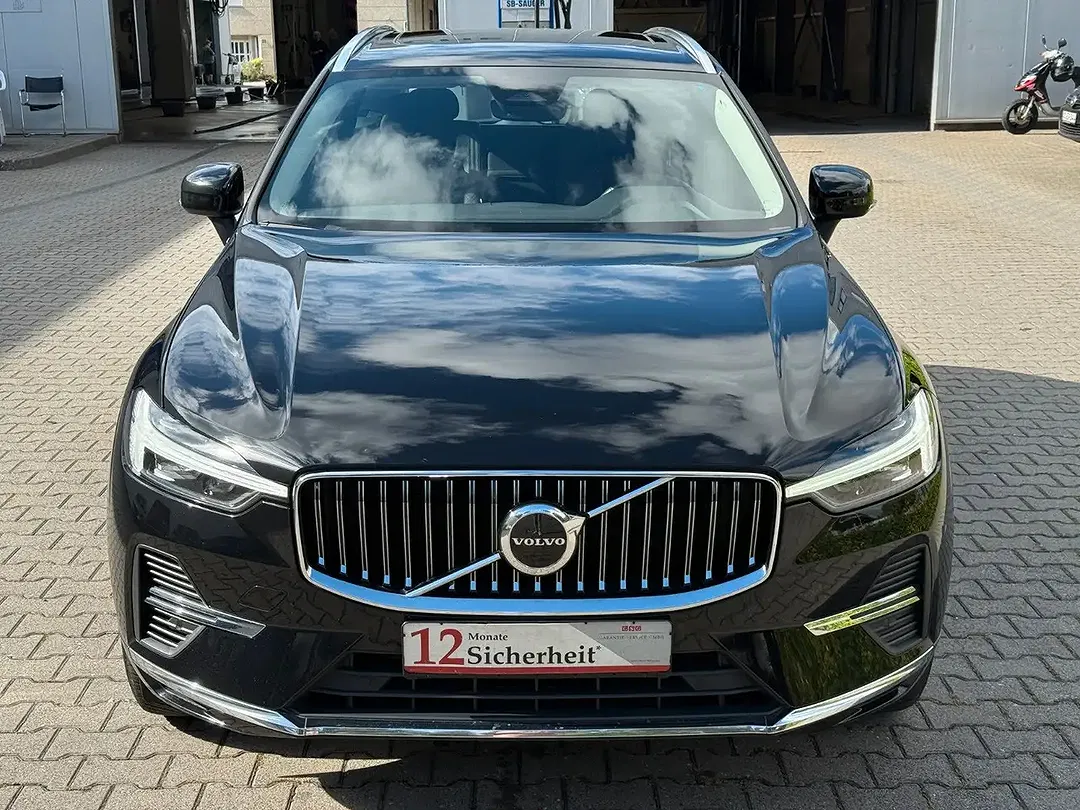 Volvo XC60 - Thumbnail 3