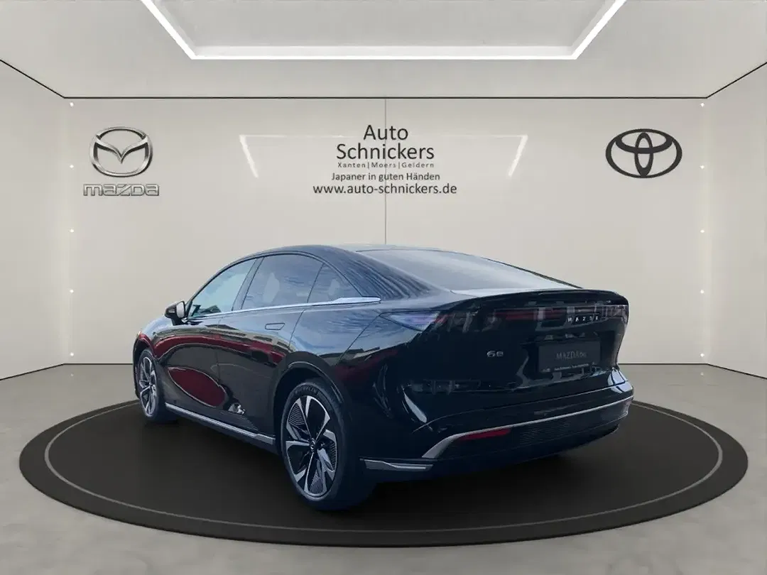 Mazda 6 - Thumbnail 3