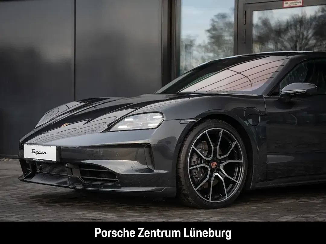 Porsche Taycan - Thumbnail 9