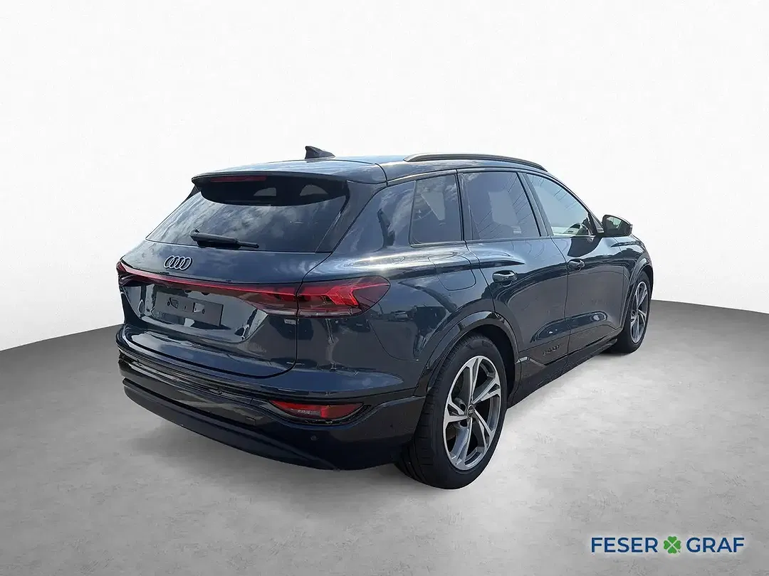 Audi Q6 e-tron - Thumbnail 3