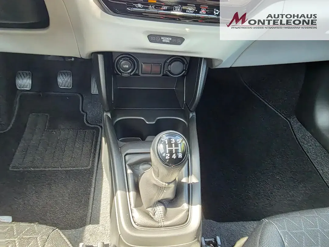 Suzuki Swift - Thumbnail 15