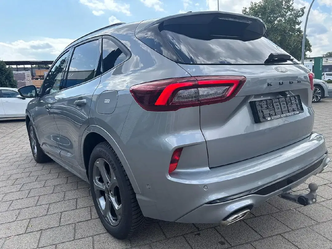 Ford Kuga - Thumbnail 3