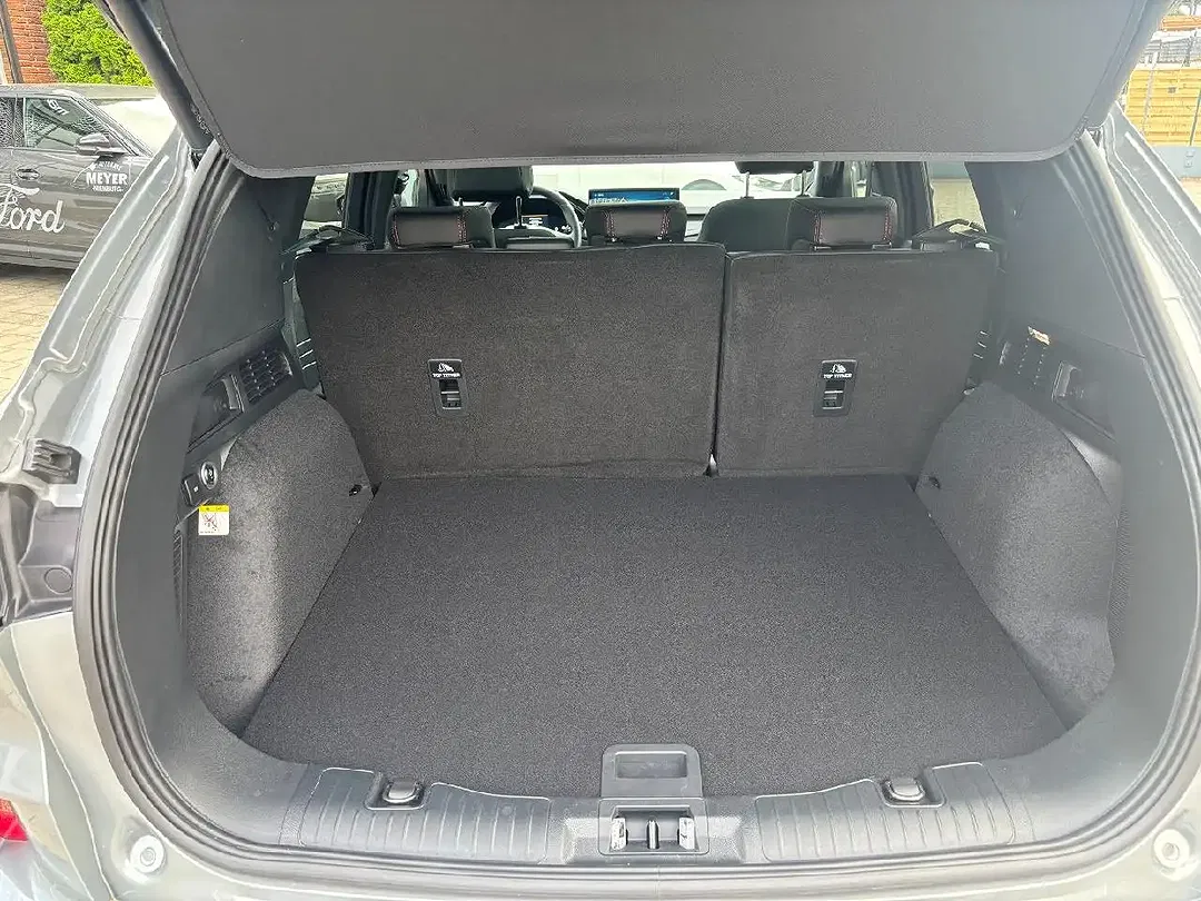Ford Kuga - Thumbnail 6