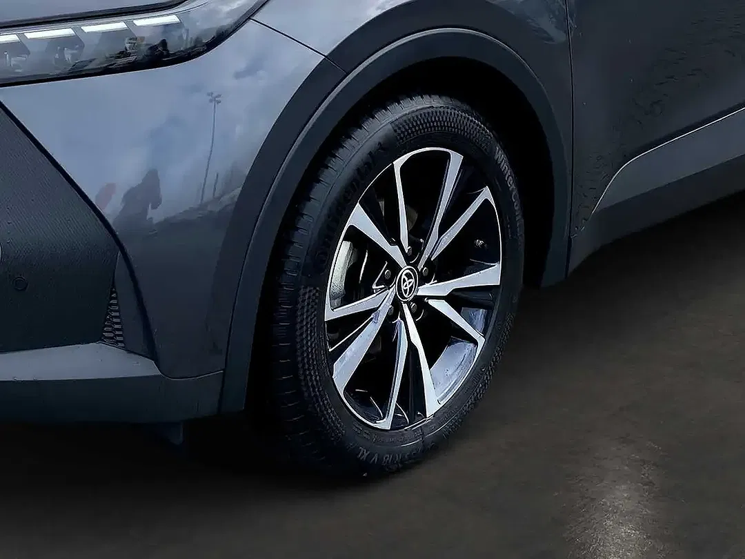 Toyota C-HR - Thumbnail 12