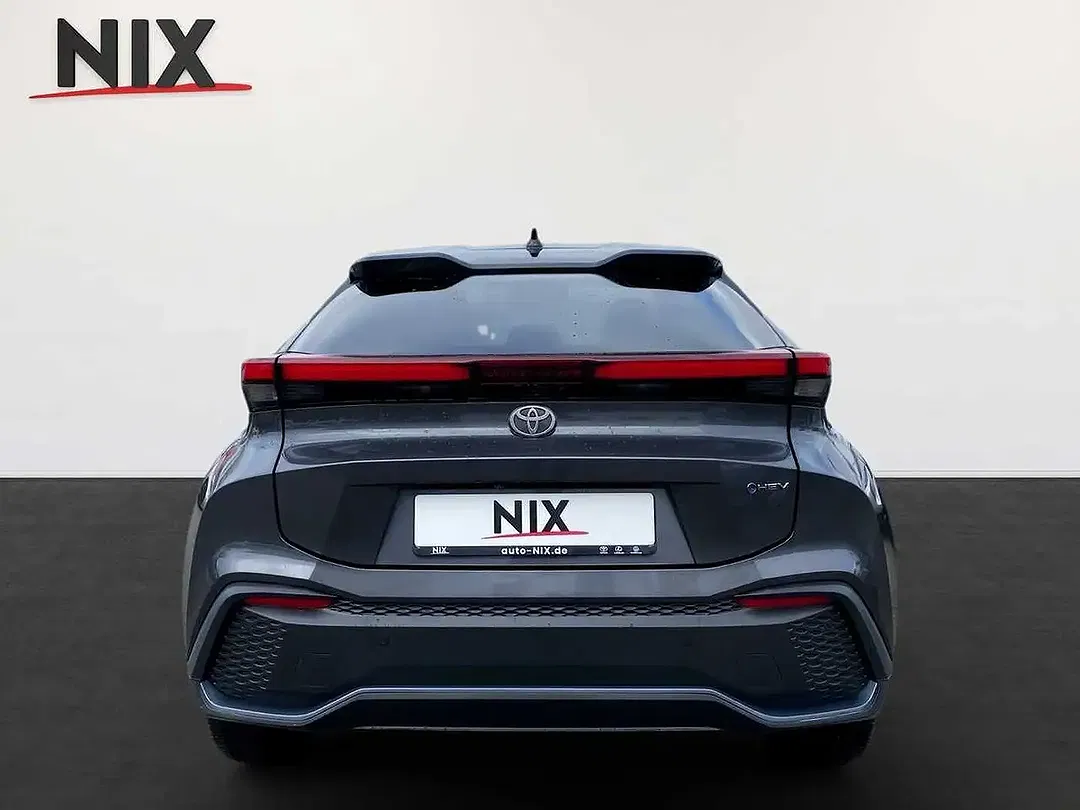 Toyota C-HR - Thumbnail 4