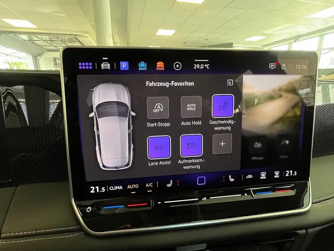 Volkswagen Tiguan - Thumbnail 21