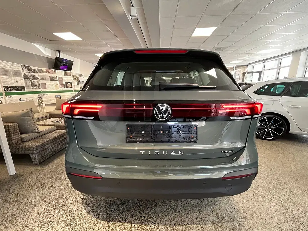 Volkswagen Tiguan - Thumbnail 6