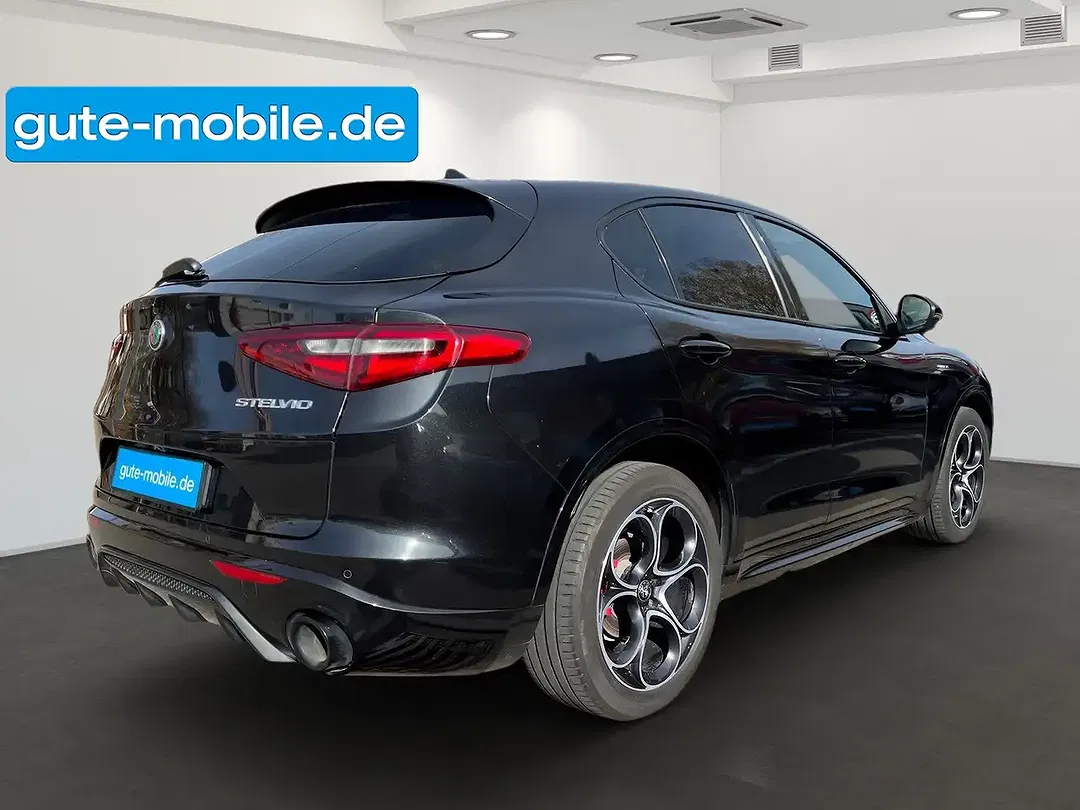 Alfa Romeo Stelvio - Thumbnail 8