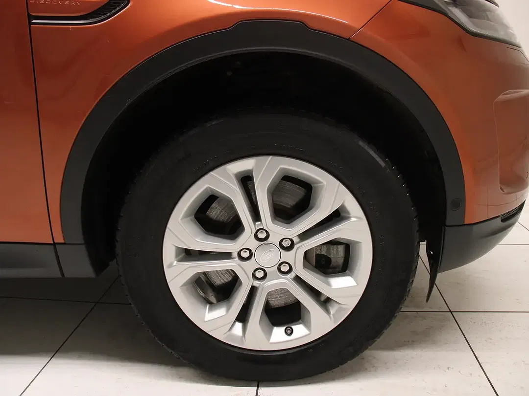 Land Rover Discovery Sport - Thumbnail 6
