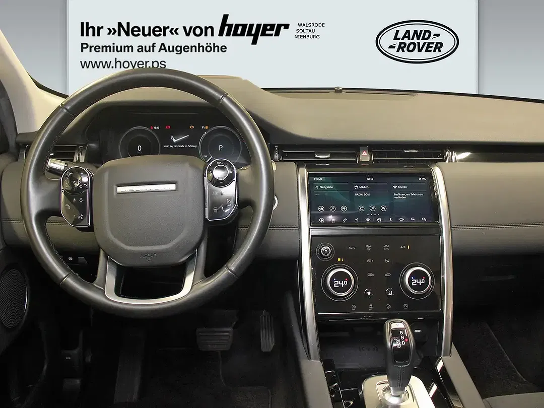 Land Rover Discovery Sport - Thumbnail 3