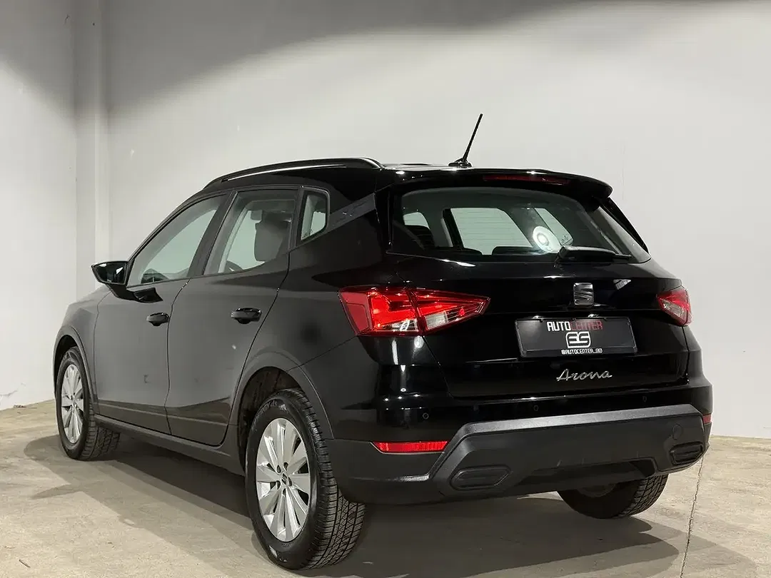 SEAT Arona - Thumbnail 3