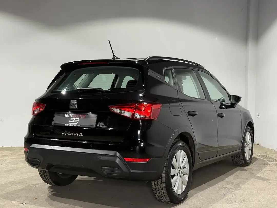 SEAT Arona - Thumbnail 4