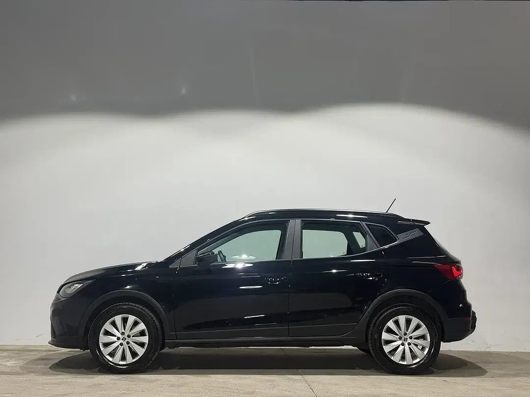 SEAT Arona - Thumbnail 5
