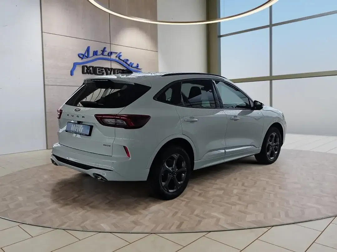 Ford Kuga - Thumbnail 5