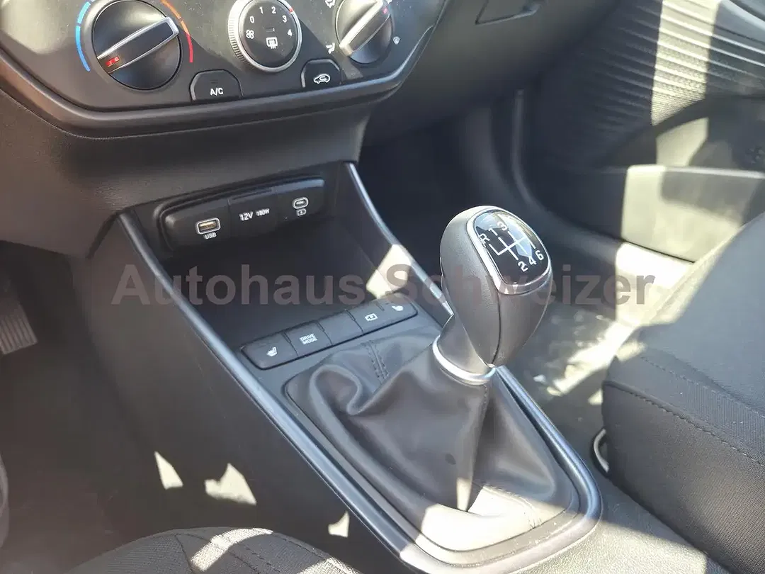 Hyundai i20 - Thumbnail 15