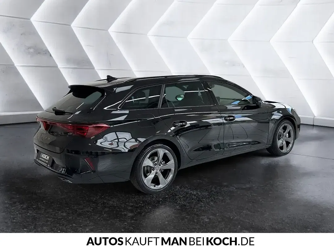 CUPRA Leon - Thumbnail 3