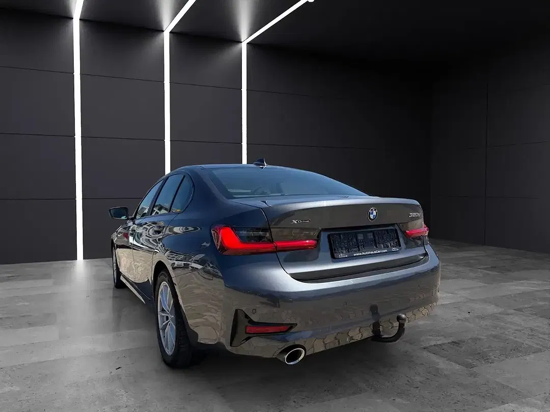 BMW 320 - Thumbnail 5