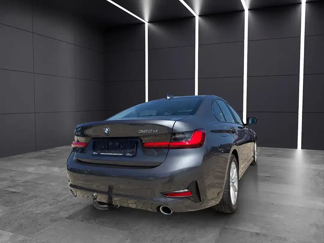 BMW 320 - Thumbnail 7