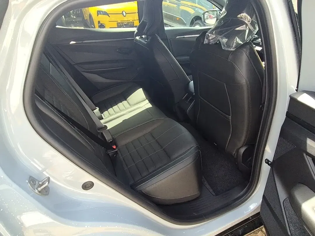 Renault Megane - Thumbnail 12