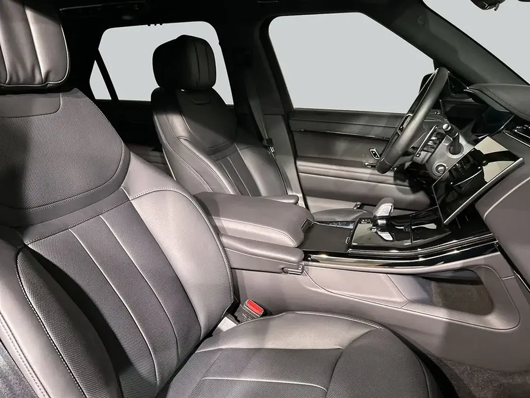 Land Rover Range Rover Sport - Thumbnail 3
