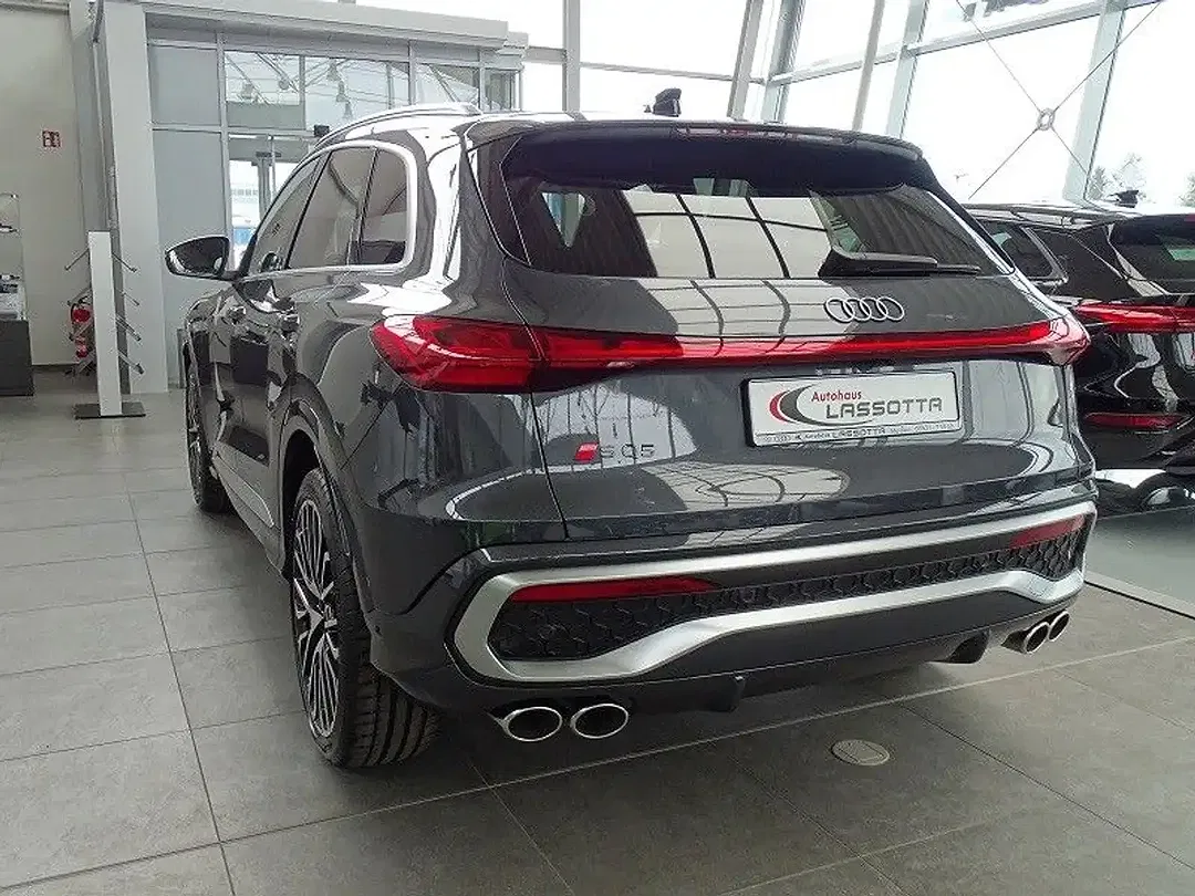 Audi SQ5 - Thumbnail 6