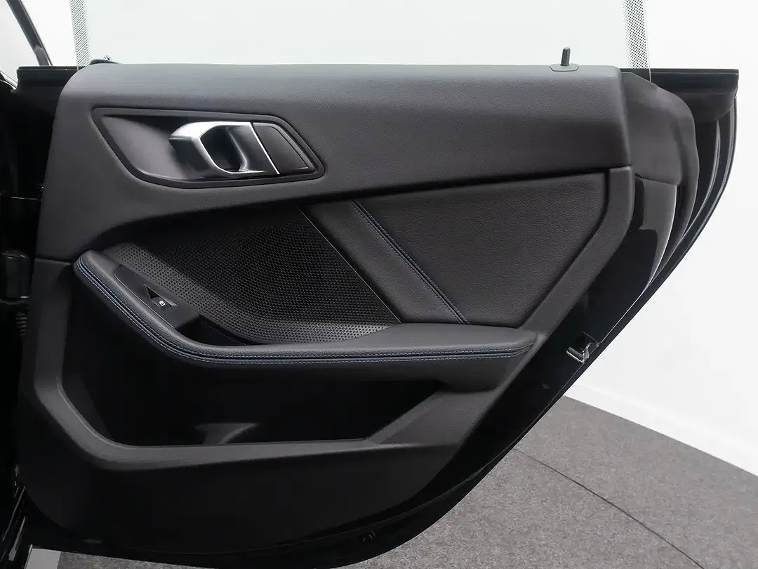 BMW 218 - Thumbnail 31