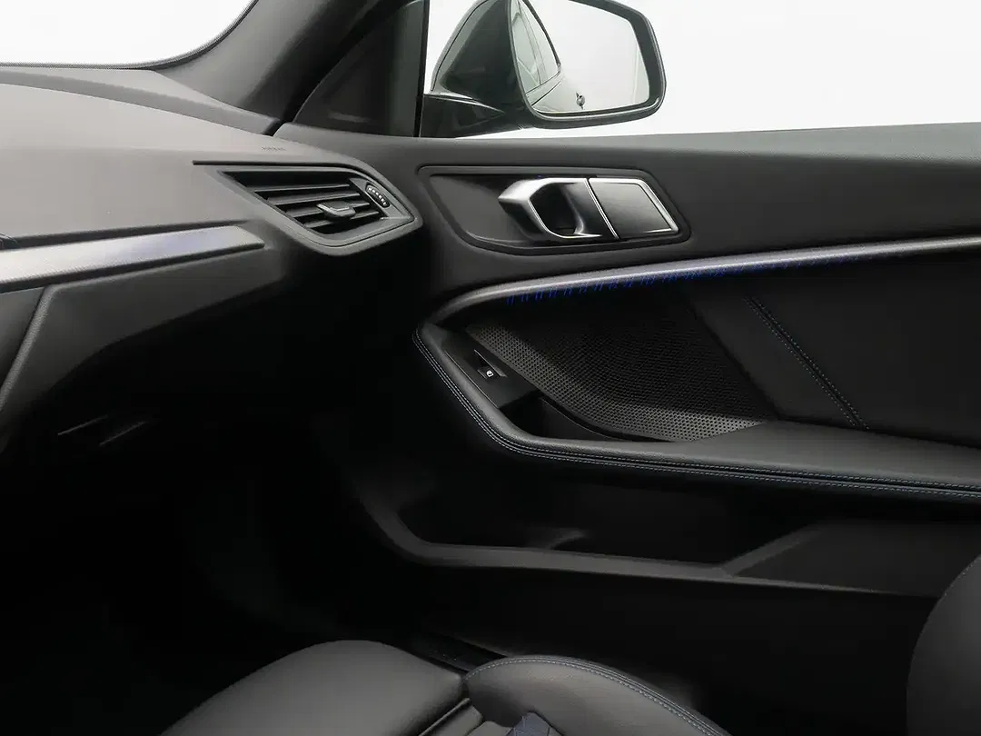 BMW 218 - Thumbnail 33
