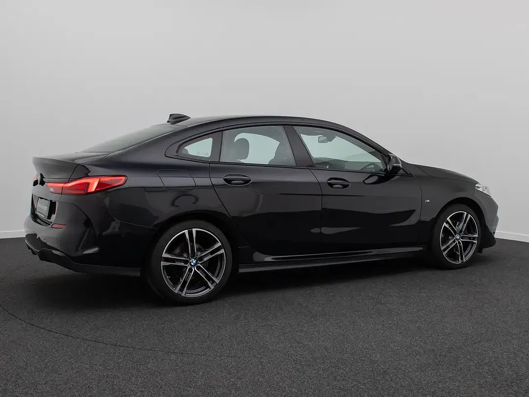 BMW 218 - Thumbnail 6