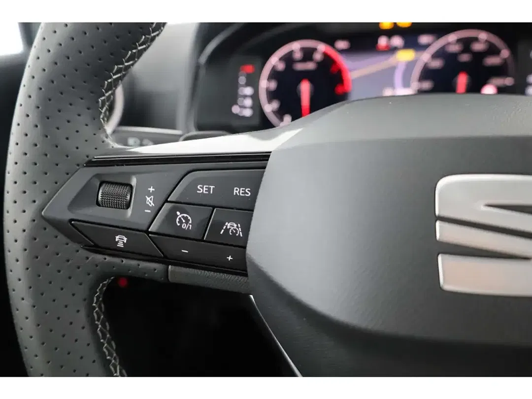 SEAT Ibiza - Thumbnail 10