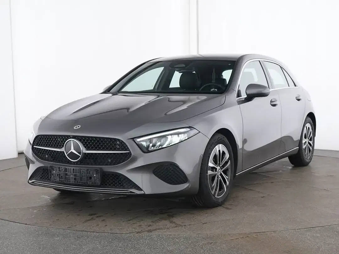 Mercedes-Benz A 180 - Thumbnail 1