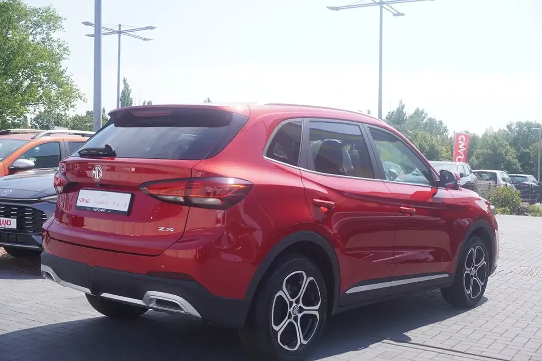 MG ZS - Thumbnail 4
