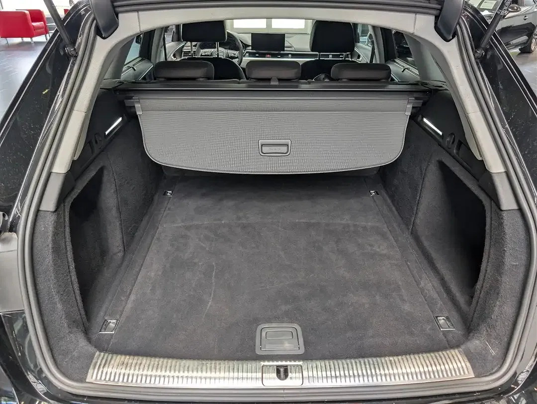 Audi A4 - Thumbnail 13
