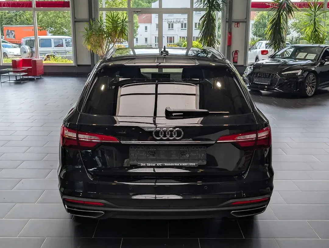 Audi A4 - Thumbnail 4