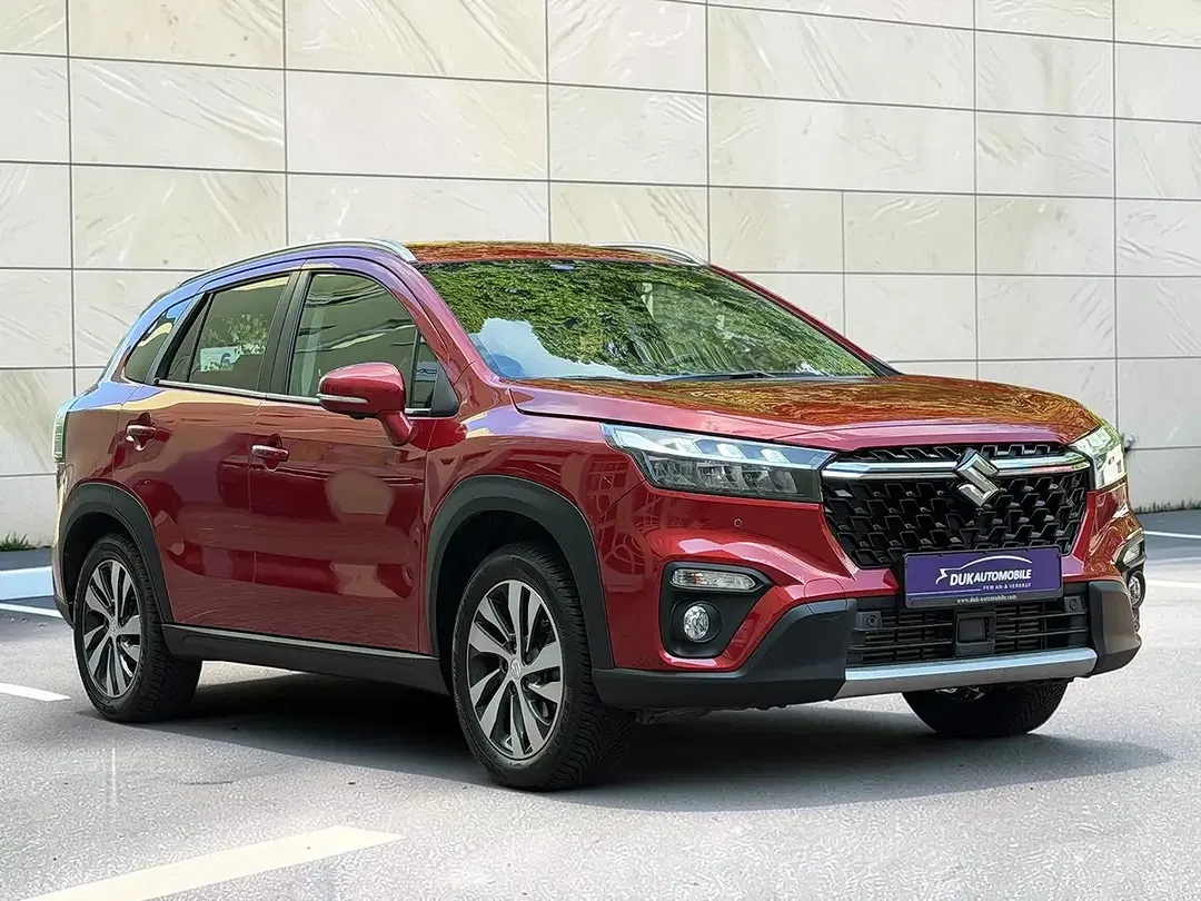 Suzuki SX4 S-Cross - Thumbnail 3