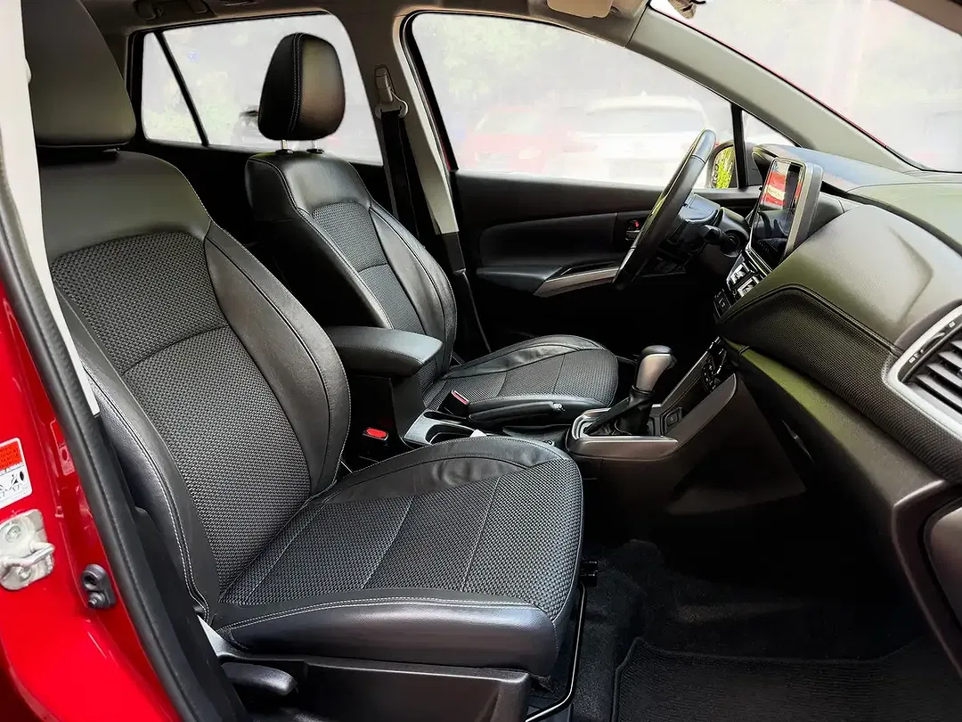 Suzuki SX4 S-Cross - Thumbnail 4