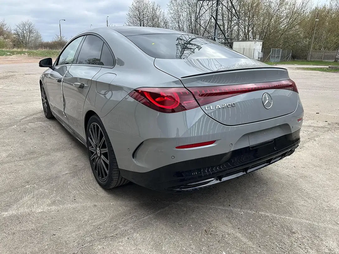 Mercedes-Benz CLA 200 - Thumbnail 4