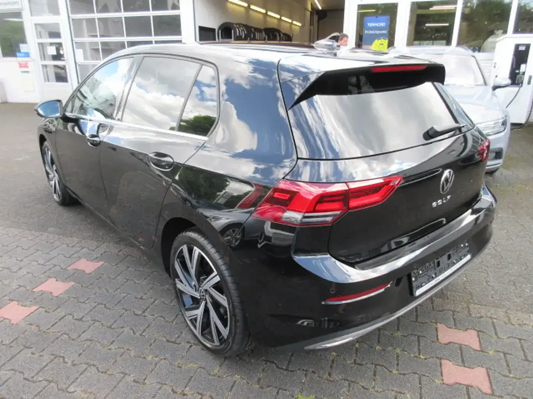 Volkswagen Golf - Thumbnail 3