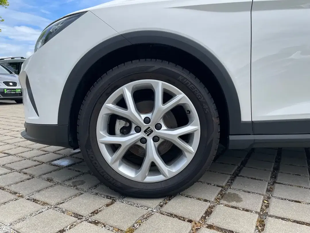SEAT Arona - Thumbnail 6